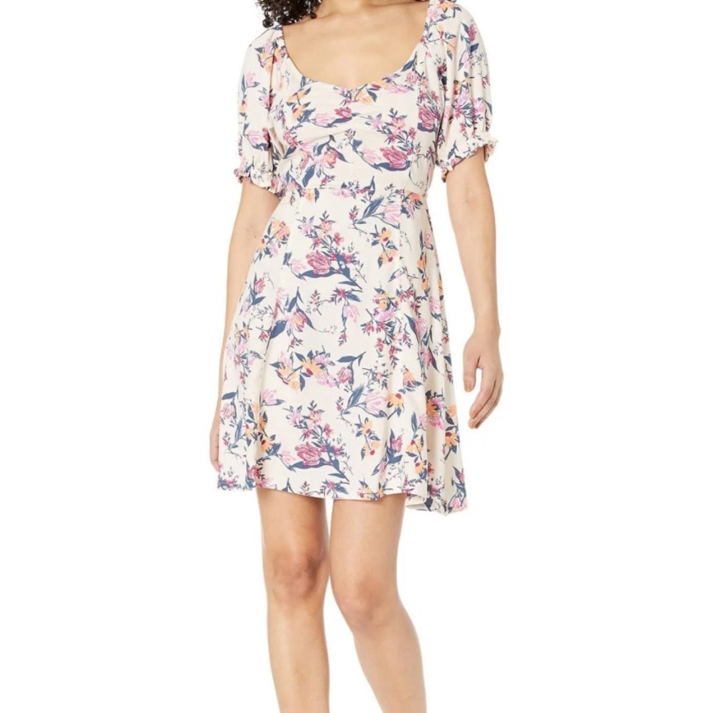 NWT Medium Roxy Shimmy Shake dress